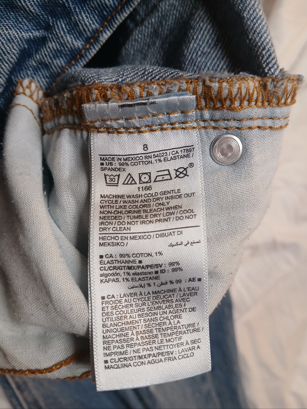 Old Navy Extra High-Rise Sky-Hi Wide Leg Jeans Size 8 - Picture 5 of 5